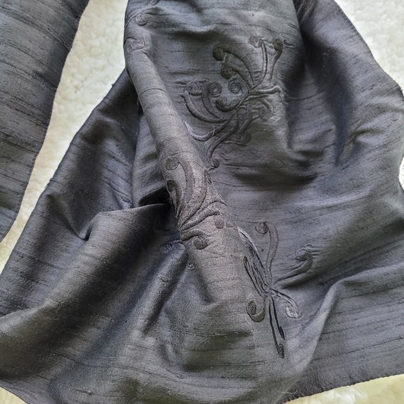 Dupionni Silk Shawl~Scarf NWT, ZAZOU 20x75" - Picture 12 of 16